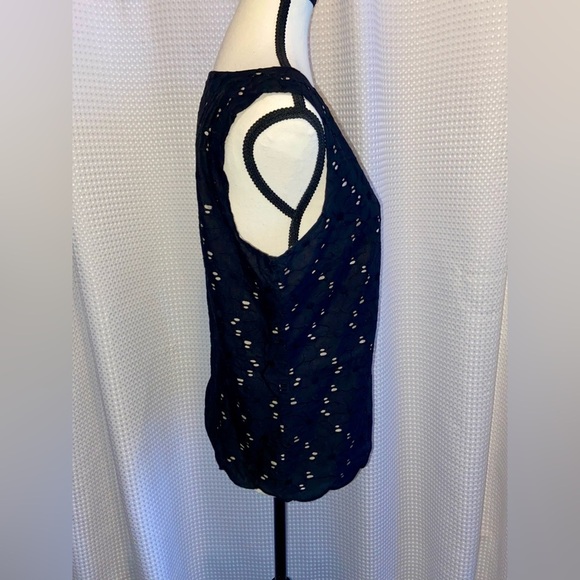 Women’s Laundry By Shelli Segal Eyelet cotton lace black sleeveless Top size 10 - Picture 4 of 8